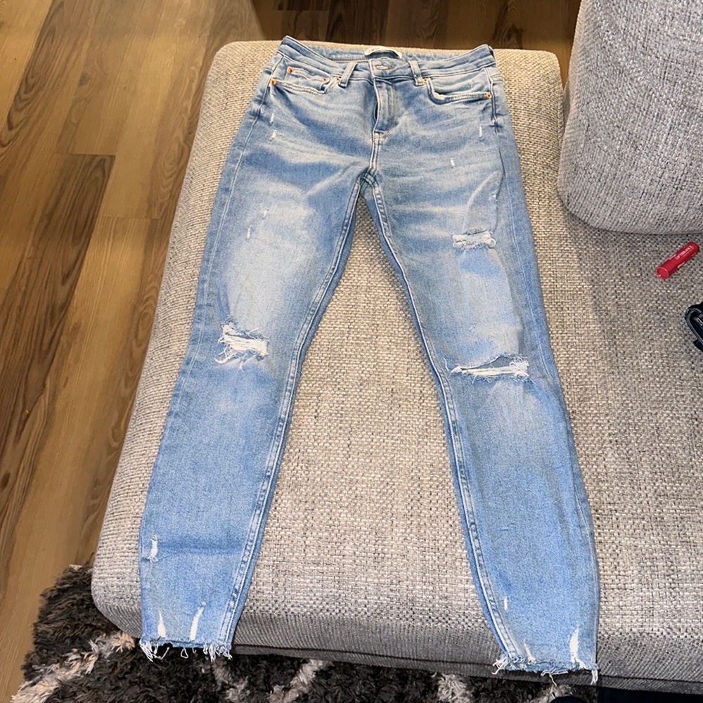ZARA light wash skinny jeans